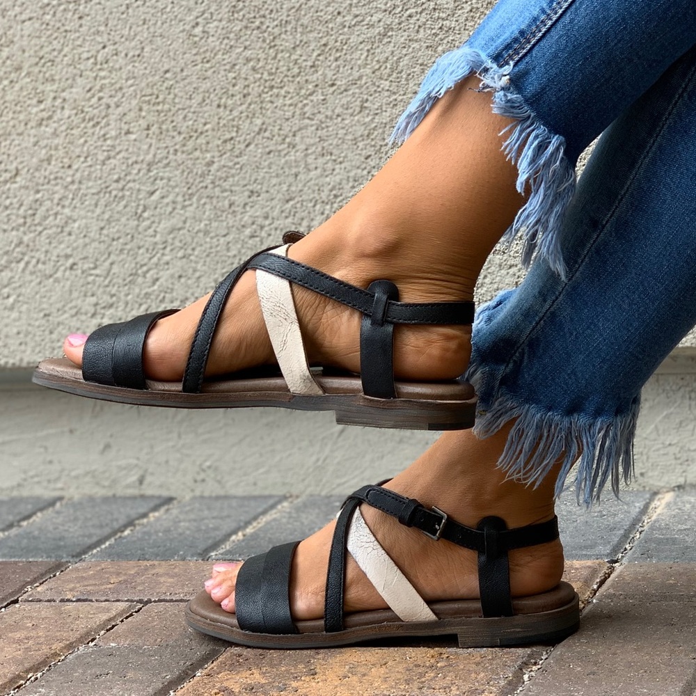 Full Grain Leather Fishermen Flatform Sandals - Picture 4 of 8